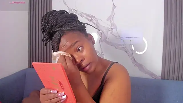 Rianamanson online show from April 13, 2026, 3:21 am