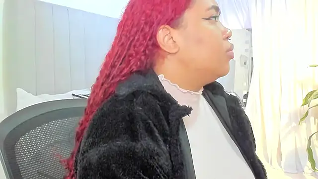 Snapshot of pamela_doll3 chatting on March 22, 2025, 4:03 am pamela doll3 online show from March 22, 2025, 4:03 am