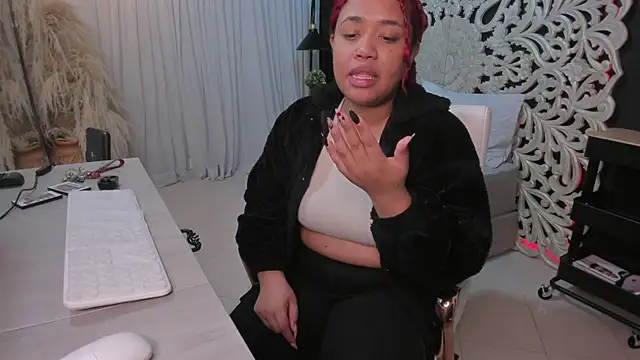 Snapshot of pamela_doll3 chatting on September 24, 2025, 3:57 am pamela doll3 online show from September 24, 2025, 3:57 am