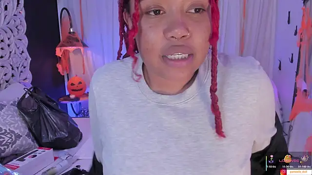 Snapshot of pamela_doll3 chatting on October 31, 2025, 3:58 am pamela doll3 online show from October 31, 2025, 3:58 am