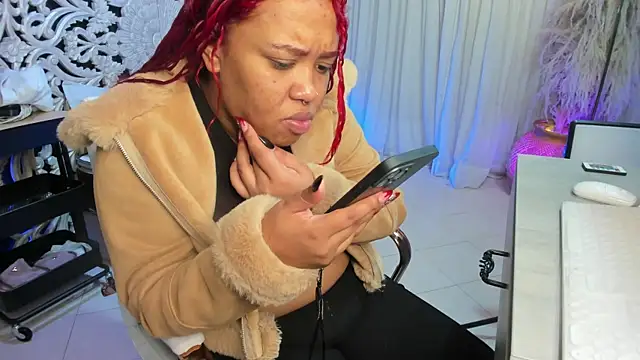 Snapshot of pamela_doll3 chatting on October 7, 2025, 3:51 am pamela doll3 online show from October 7, 2025, 3:51 am