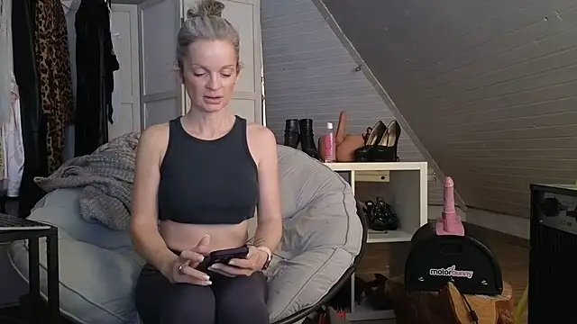 Sabdeluxe online show from January 12, 2026, 8:10 am