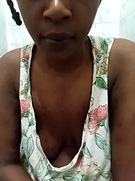 Snapshot of sexpetite chatting on February 5, 2026, 1:56 am sexpetite online show from February 5, 2026, 1:56 am