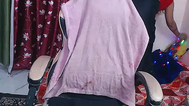 Naiaa-mylove online show from February 19, 2026, 6:21 am