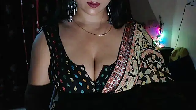 Naiaa-mylove online show from April 16, 2026, 6:58 am