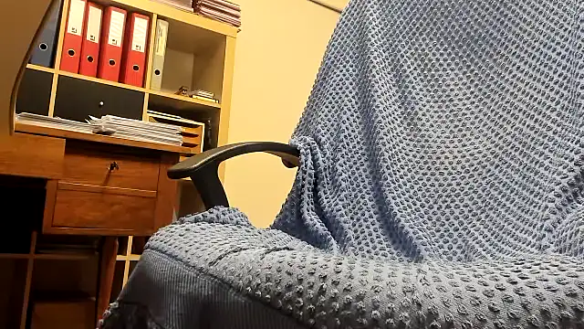 leccaleccafiga online show from November 25, 2025, 8:53 pm