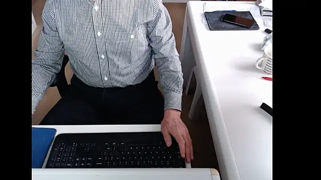 Snapshot of dutchpornking chatting on February 10, 2026, 8:02 am dutchpornking online show from February 10, 2026, 8:02 am