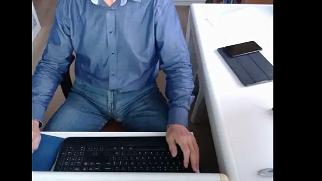 Snapshot of dutchpornking chatting on October 3, 2025, 6:37 am dutchpornking online show from October 3, 2025, 6:37 am