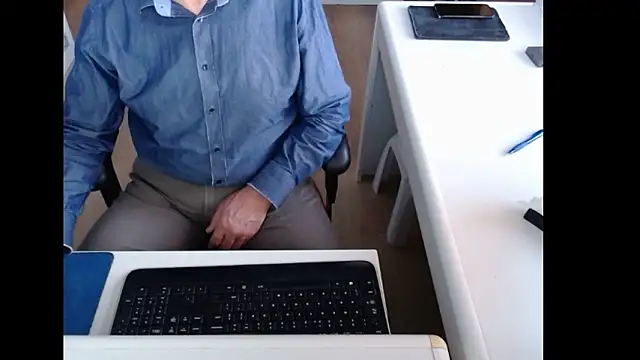 Snapshot of dutchpornking chatting on March 2, 2026, 6:47 am dutchpornking online show from March 2, 2026, 6:47 am