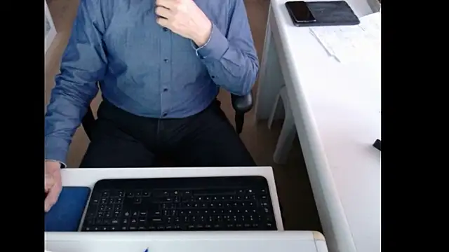 dutchpornking online show from January 12, 2026, 8:21 am