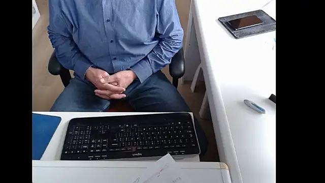 Snapshot of dutchpornking chatting on September 21, 2025, 8:19 am dutchpornking online show from September 21, 2025, 8:19 am