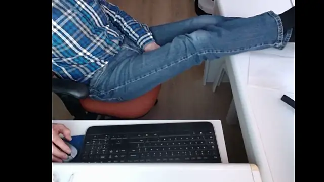 dutchpornking online show from February 19, 2025, 4:33 pm