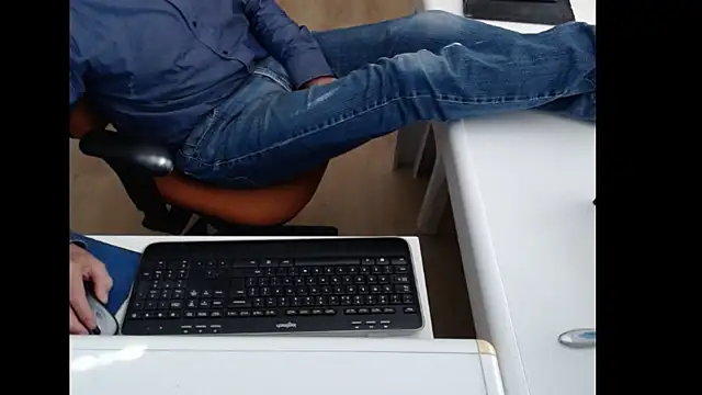 Snapshot of dutchpornking chatting on October 1, 2025, 11:58 am dutchpornking online show from October 1, 2025, 11:58 am