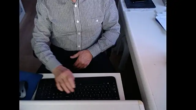 Snapshot of dutchpornking chatting on February 5, 2026, 7:15 am dutchpornking online show from February 5, 2026, 7:15 am