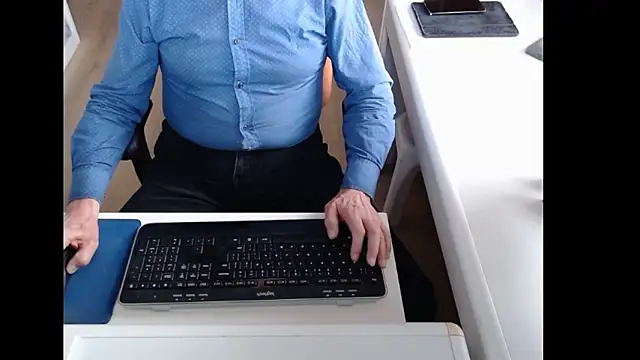 dutchpornking online show from March 20, 2026, 7:20 am