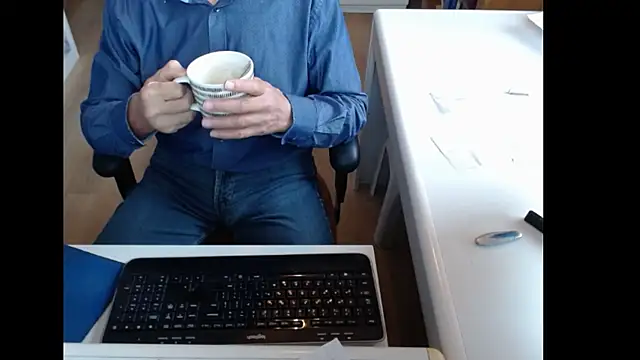 Snapshot of dutchpornking chatting on September 18, 2025, 6:49 am dutchpornking online show from September 18, 2025, 6:49 am