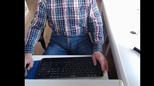 dutchpornking online show from February 27, 2025, 7:51 am