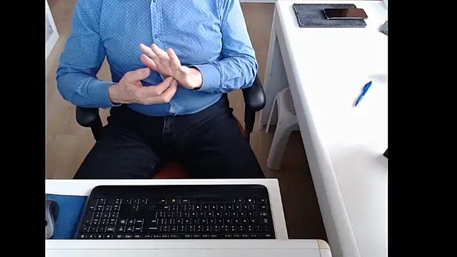 dutchpornking online show from March 6, 2026, 7:25 am