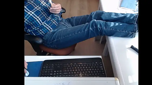 dutchpornking online show from March 10, 2025, 12:28 pm