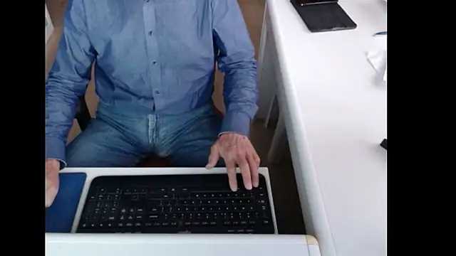 Snapshot of dutchpornking chatting on October 4, 2025, 7:10 am dutchpornking online show from October 4, 2025, 7:10 am