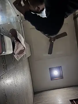 luciferdxm5 online show from December 5, 2025, 3:05 am