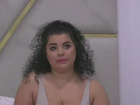 Snapshot of BustyMadison chatting on September 28, 2025, 6:53 am BustyMadison online show from September 28, 2025, 6:53 am