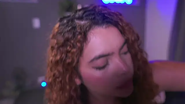 HannahEvanss online show from October 3, 2025, 6:09 pm