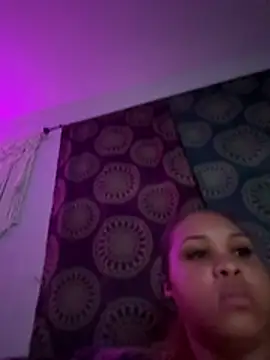 XxxItaliaBlue online show from April 17, 2026, 1:03 pm