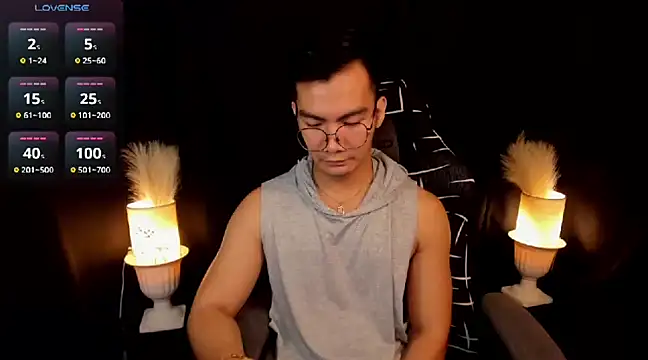 Snapshot of 000batman000 chatting on March 4, 2025, 12:39 am 000batman000 online show from March 4, 2025, 12:39 am