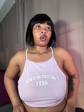 cherrybabe76 online show from March 8, 2025, 2:30 pm