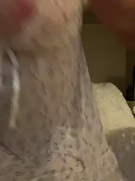 Snapshot of RileyDix chatting on October 10, 2025, 10:05 am RileyDix online show from October 10, 2025, 10:05 am