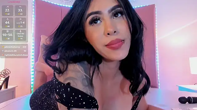 Snapshot of sofia_castrillon chatting on February 14, 2025, 10:06 am sofia castrillon online show from February 14, 2025, 10:06 am