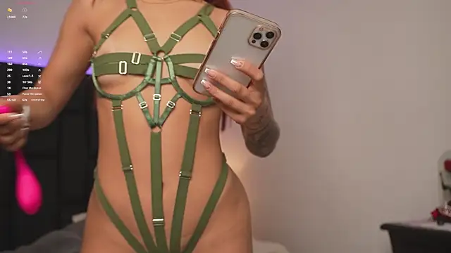 Snapshot of MelisaLopez_ chatting on March 7, 2025, 12:12 pm MelisaLopez online show from March 7, 2025, 12:12 pm