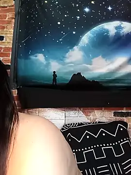 Urchanel online show from September 29, 2025, 7:52 pm