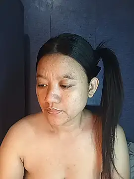 Snapshot of Urchanel chatting on February 13, 2026, 9:15 pm Urchanel online show from February 13, 2026, 9:15 pm