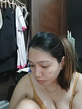 MissKitty31 online show from July 29, 2026, 5:28 am