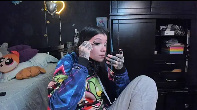 Snapshot of Lilmarieee chatting on September 16, 2025, 9:05 pm Lilmarieee online show from September 16, 2025, 9:05 pm