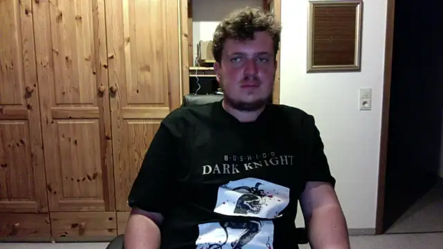 Snapshot of Stallone2000@xh chatting on September 20, 2025, 9:42 pm Stallone2000xh online show from September 20, 2025, 9:42 pm