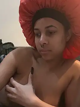 Snapshot of goddessxdreaxo chatting on February 21, 2025, 2:38 pm goddessxdreaxo online show from February 21, 2025, 2:38 pm