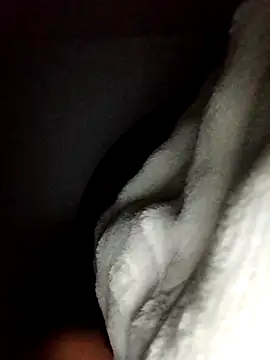 Annerae online show from April 5, 2026, 4:57 pm