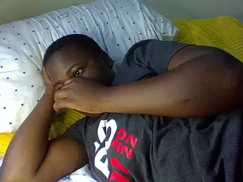 cute-marianna online show from October 25, 2025, 6:12 am