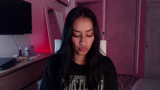 Snapshot of Brown_skin11 chatting on September 24, 2025, 10:05 pm Brown skin11 online show from September 24, 2025, 10:05 pm