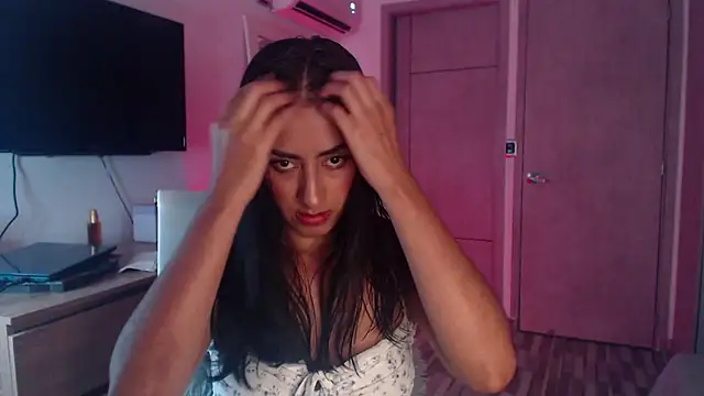 Snapshot of Brown_skin11 chatting on October 30, 2025, 9:11 pm Brown skin11 online show from October 30, 2025, 9:11 pm