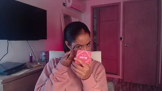 Snapshot of Brown_skin11 chatting on September 30, 2025, 9:10 pm Brown skin11 online show from September 30, 2025, 9:10 pm