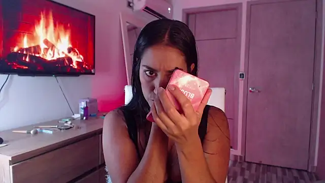 Snapshot of Brown_skin11 chatting on September 26, 2025, 9:43 pm Brown skin11 online show from September 26, 2025, 9:43 pm