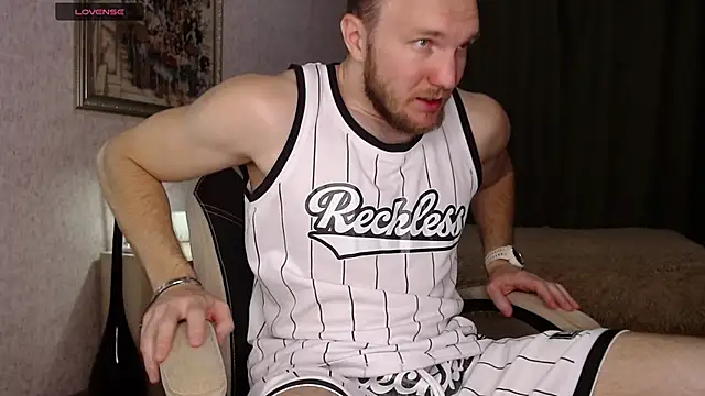 Toress1 online show from April 4, 2026, 4:02 pm