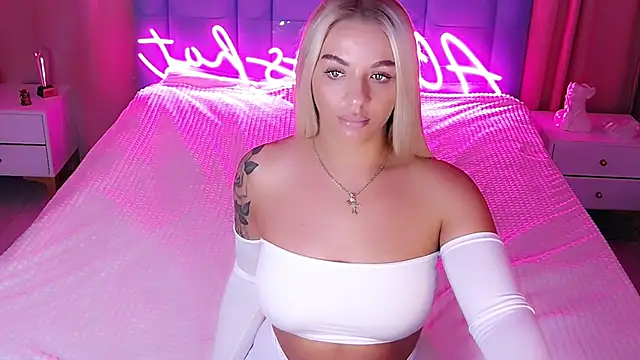 AllwaysHotJ online show from October 29, 2025, 2:10 am