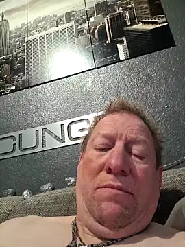 tomtom111111 online show from September 26, 2025, 7:37 am