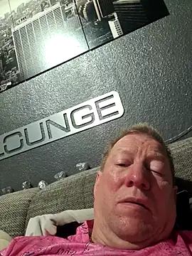 tomtom111111 online show from October 11, 2025, 10:00 pm