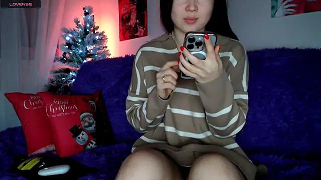 Lili asian online show from January 24, 2025, 7:49 pm
